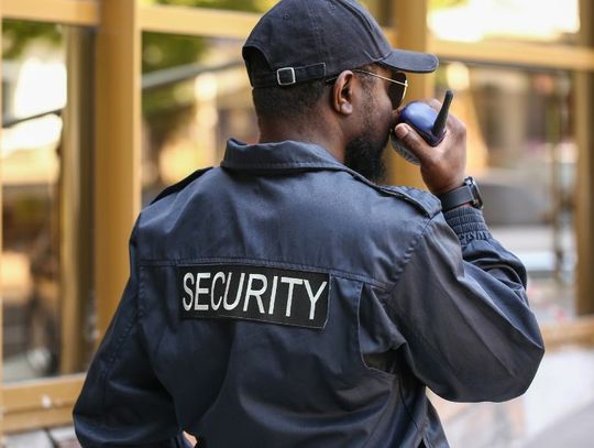 6 Must-Have Items When Working as a Security Guard