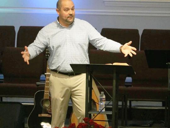 Crossroads Baptist Church welcomes new pastor