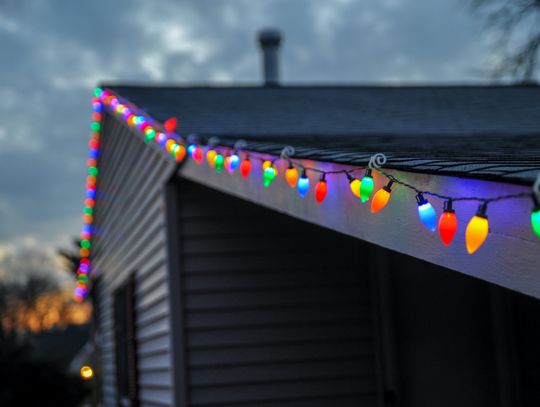 Deck the halls safely with lighting decoration tips