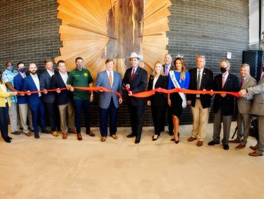 Dedication and Ribbon Cutting Marks Grand Opening of the New Mississippi Trade Mart