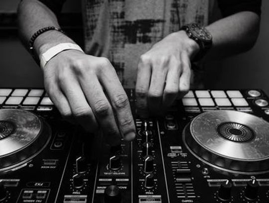 DJs Need These Things to Help Mix Music Seamlessly