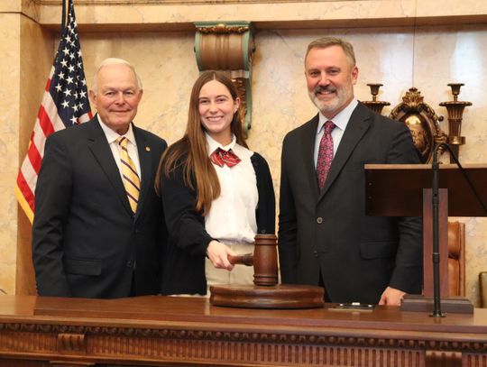 Faulkner serves as page for MS House