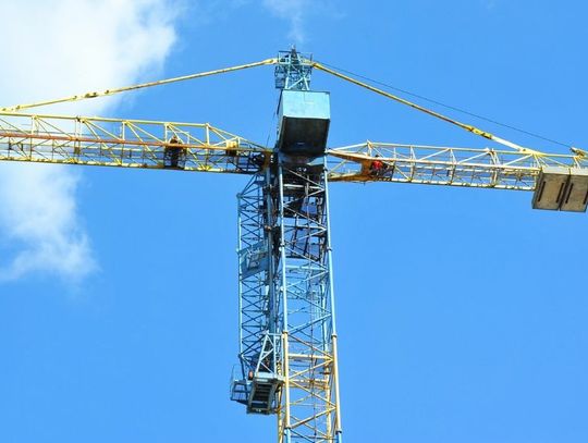 How Cranes Revolutionized Modern Construction