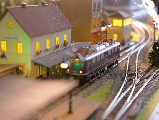 How To Design a Train Room for Model Trains