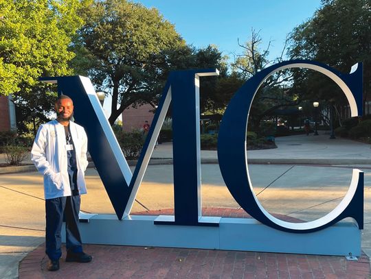 Hurst receives white coat from MC School of Nursing