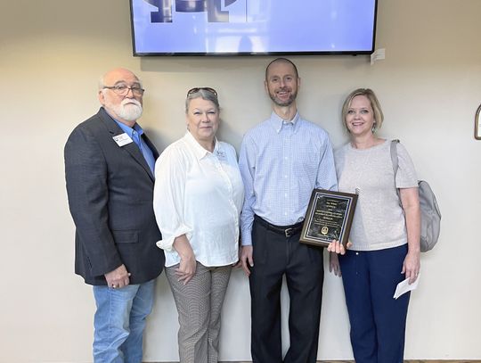 Jay White receives alumni of the year