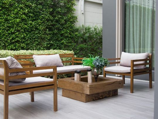 Must-Know Tips for DIY Building Outdoor Furniture