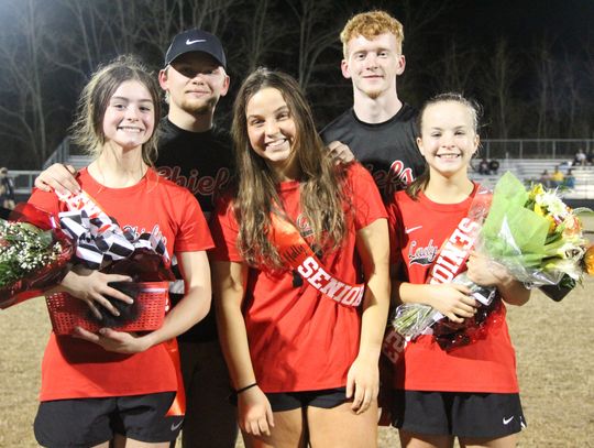 Pelahatchie Chiefs celebrate this year’s senior athletes