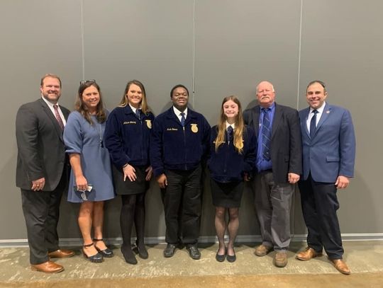 Pelahatchie FFA Visits The Capitol