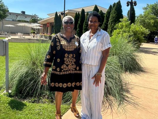 Pelahatchie Petals Garden Club members attend district meeting