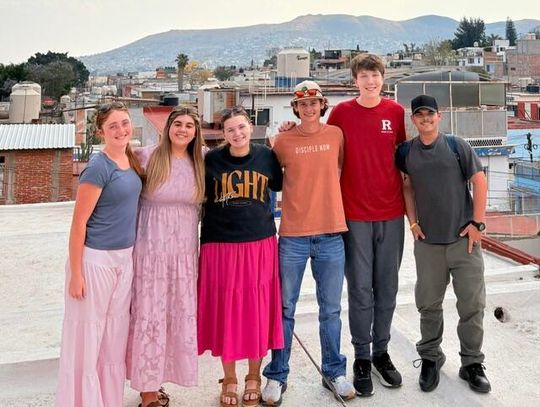 Pelahatchie students spend spring break doing missions in Mexico