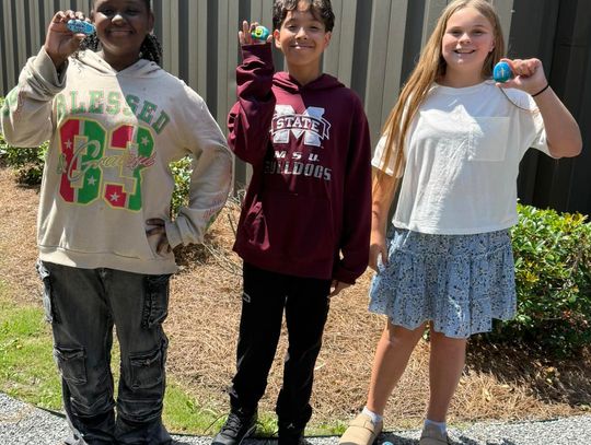 PES 6th graders leave mark with tradition