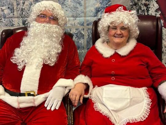 Phillips’ family supports Pelahatchie VFD as Christmas helpers