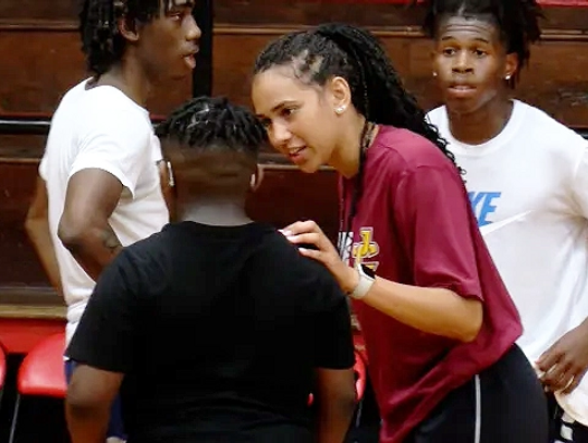 PHS Grad, Belhaven WBB Player Hosts Youth Camp