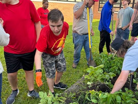 PHS students reap harvest of benefits from school garden