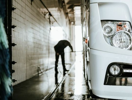 Spring Cleaning Tips for Your Commercial Truck