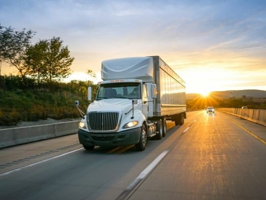 Things Every Trucker Should Bring on the Road With Them