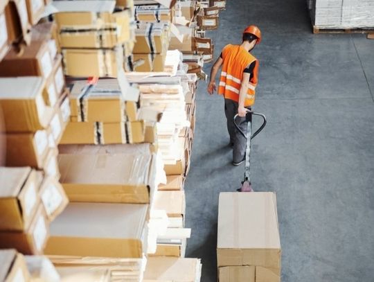 Top Things To Do Around the Warehouse To Protect Employees