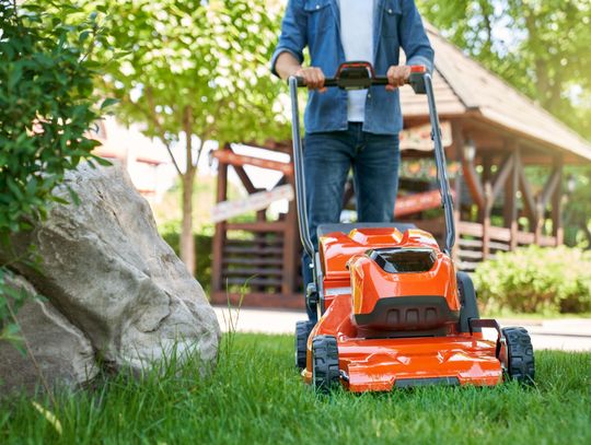 Warm Weather Lawn Care: Lawn Mower Maintenance and Safety