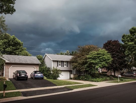 Ways To Stay Safe at Home During Extreme Weather
