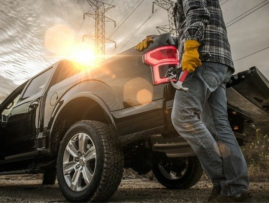 What Are the Steps for Upfitting Your Work Truck?