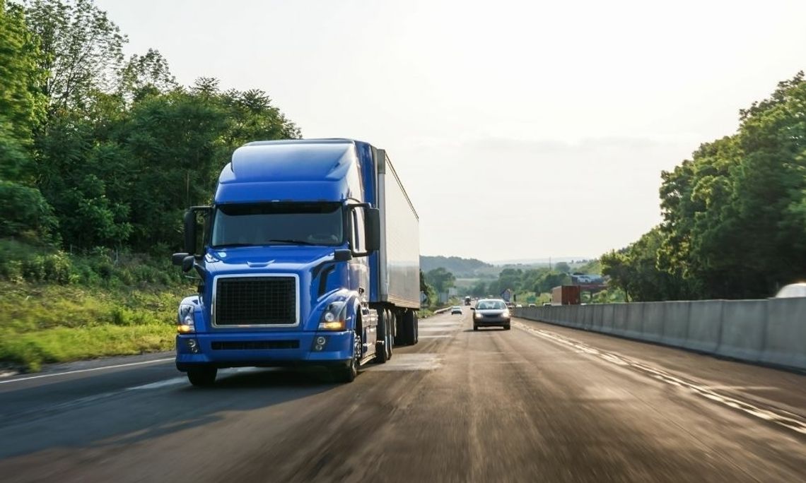 3 Driving Tips Every Professional Trucker Should Know