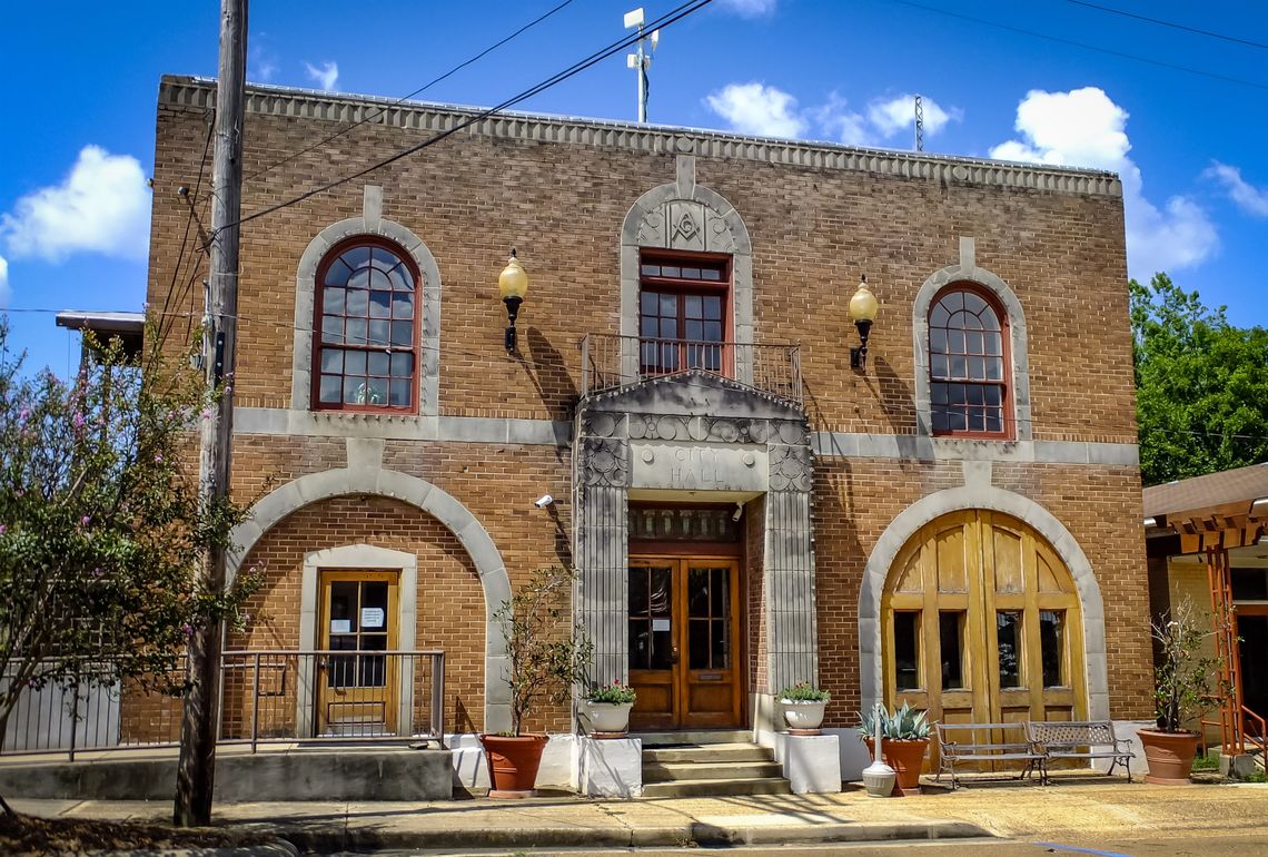 A Landmark That Still Stands Tall in Pelahatchie