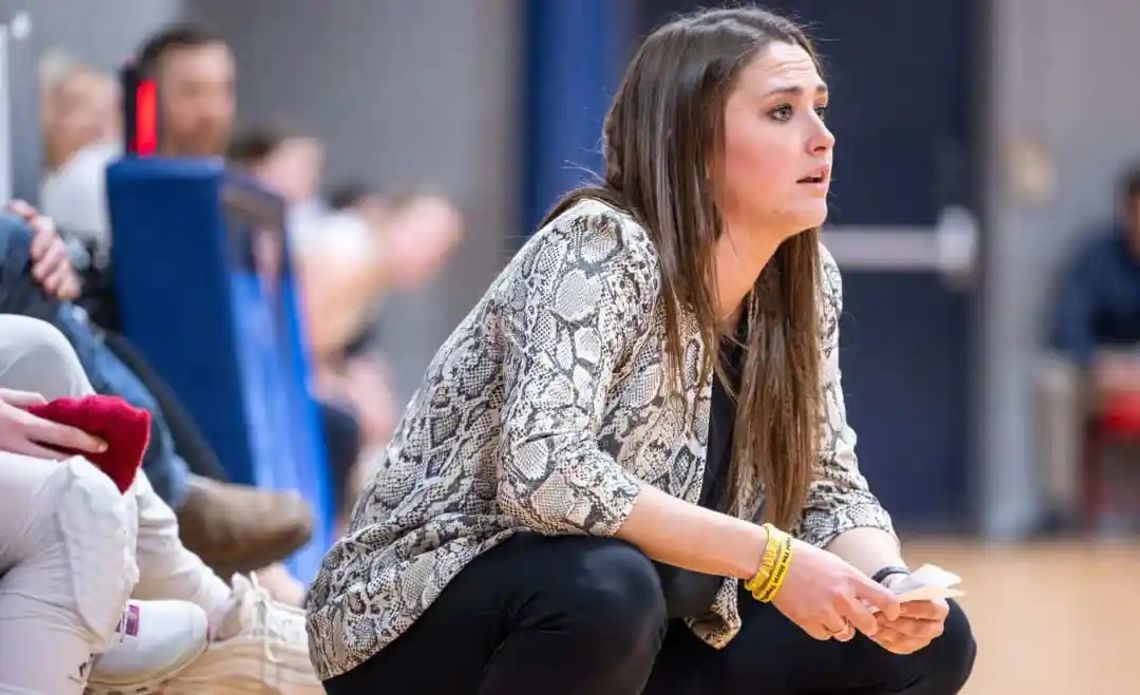 Coach Brooke Rhodes, ERA Girls win 20th game