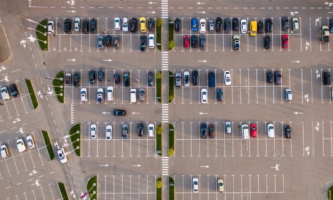 How To Improve Your Business Parking Lot