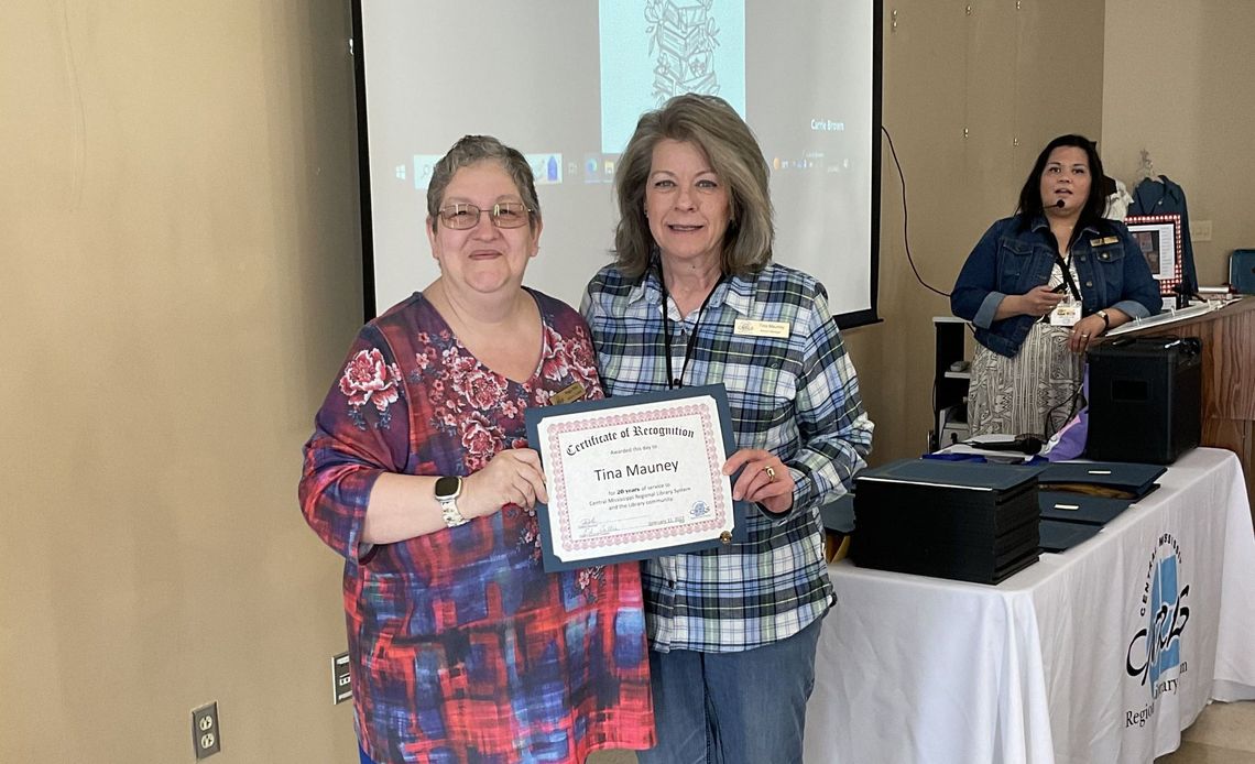 Mauney recognized by CMRLS  for 20 years of service