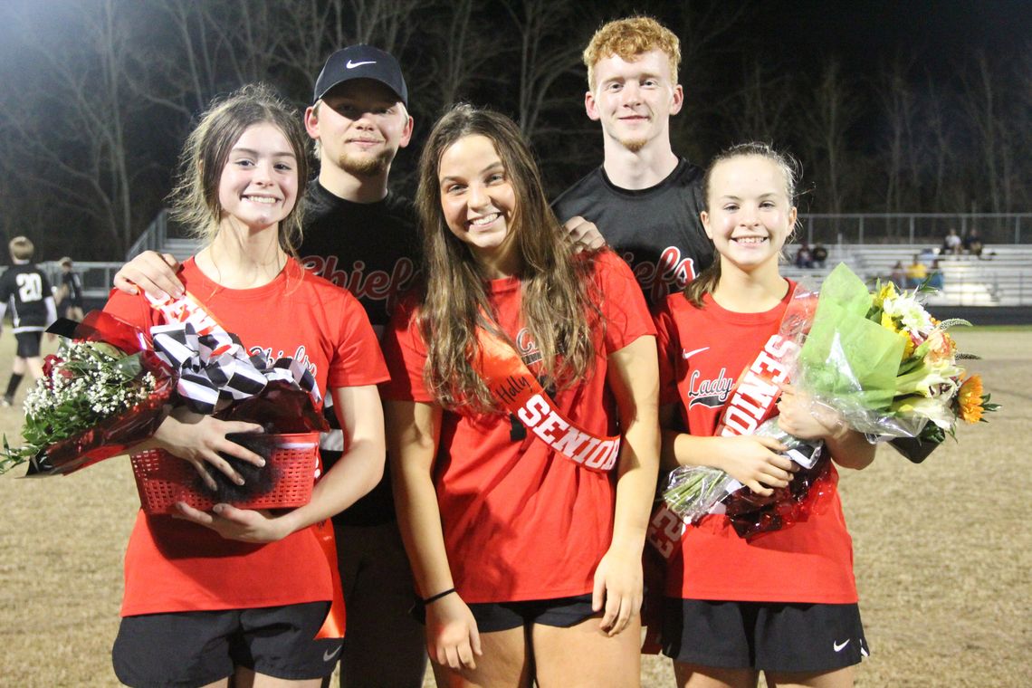 Pelahatchie Chiefs celebrate this year’s senior athletes