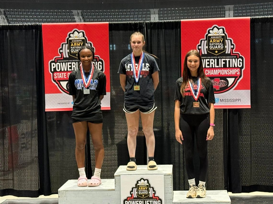 Pelahatchie Chiefs powerlifting team places at state competition
