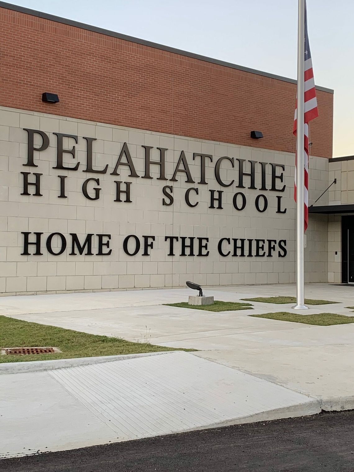 Pelahatchie High School (PHS) new teachers and staff