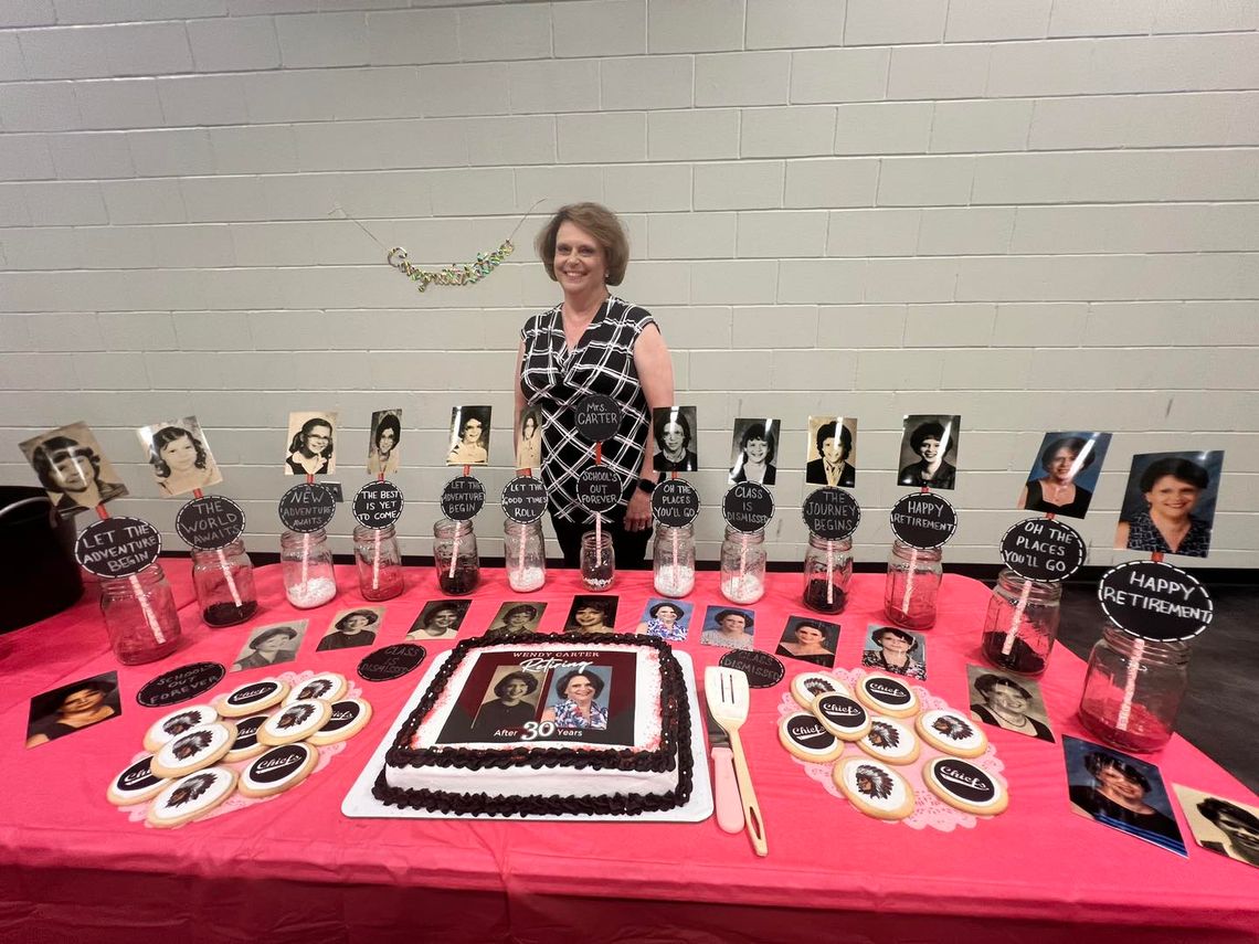 Pelahatchie HS honors Mrs. Wendy Carter at retirement reception