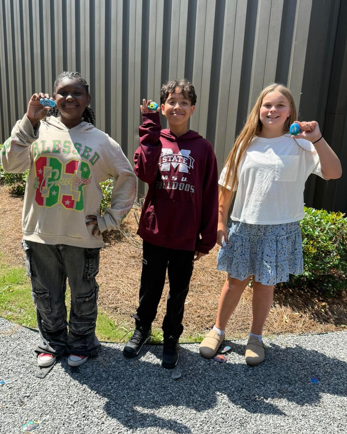 PES 6th graders leave mark with tradition