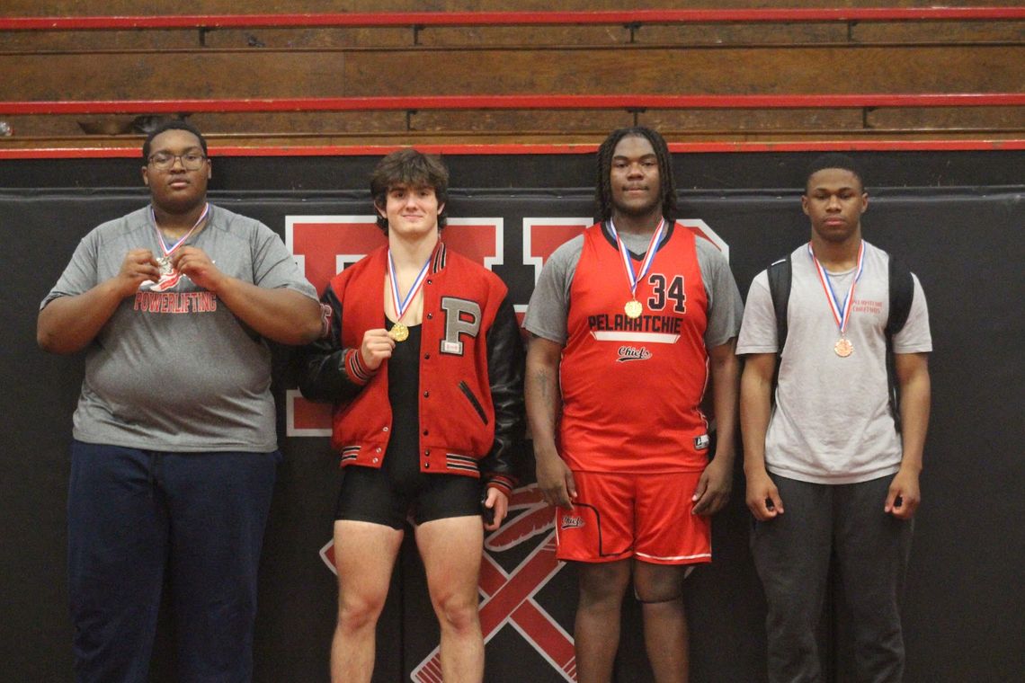 PHS boys and girls powerlifting teams compete at regionals