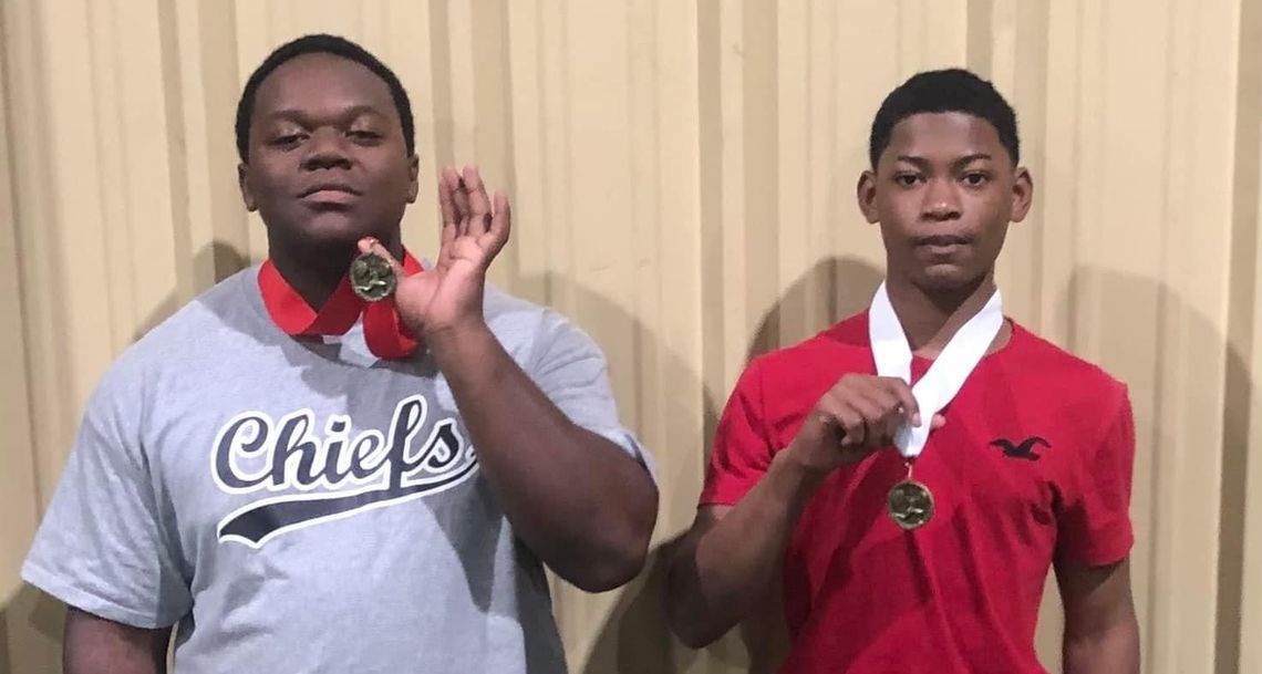 PHS boys place in powerlifting meet