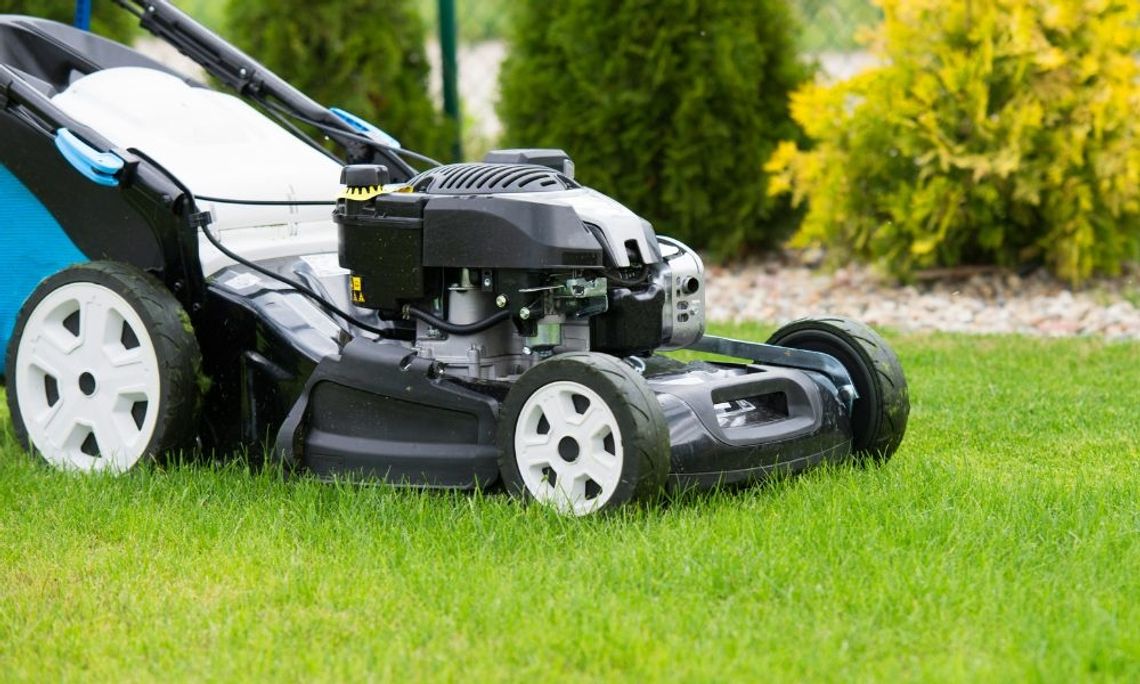 The Most Common Lawnmower Maintenance Problems