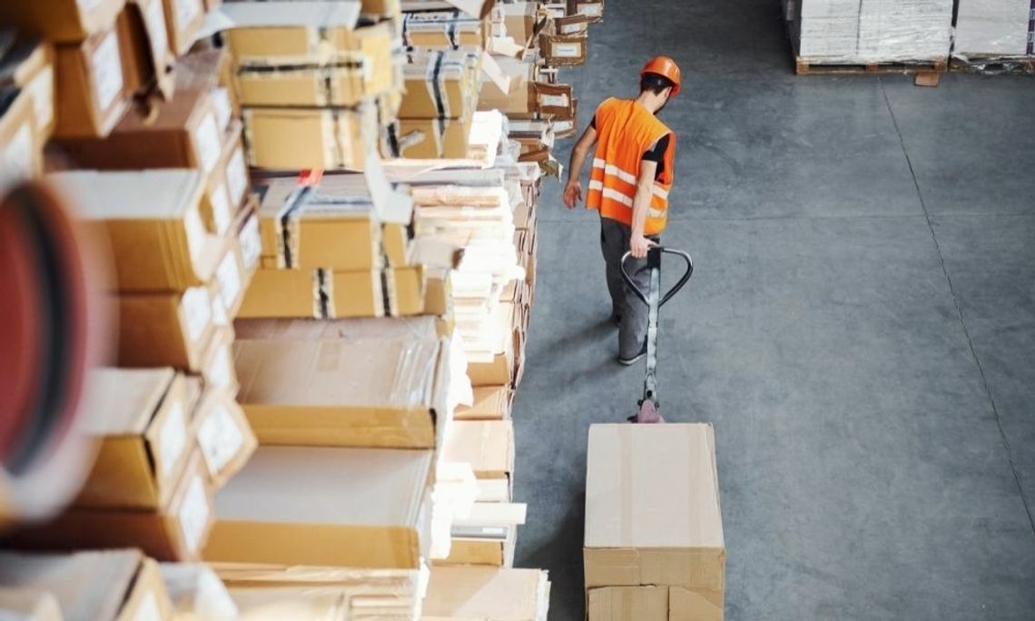 Top Things To Do Around the Warehouse To Protect Employees