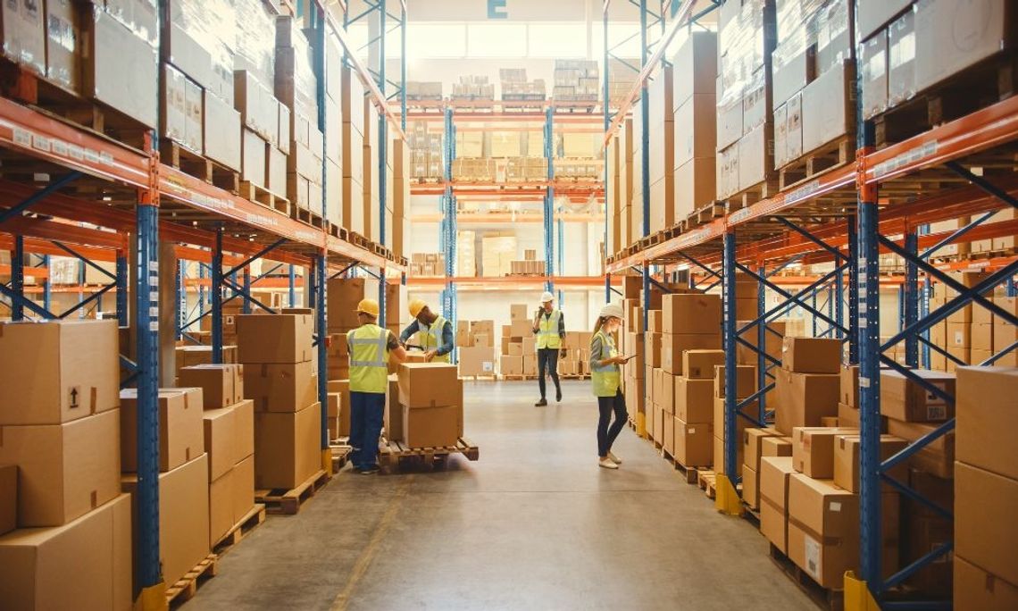 Ways To Improve Client Satisfaction in Your Warehouse