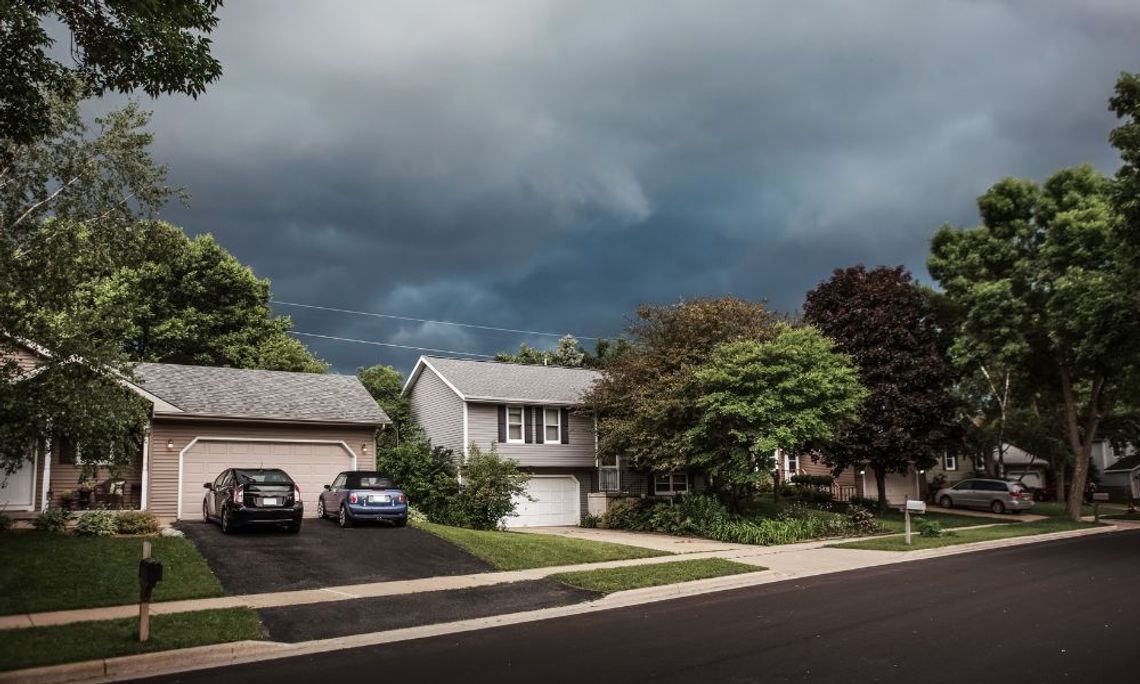 Ways To Stay Safe at Home During Extreme Weather