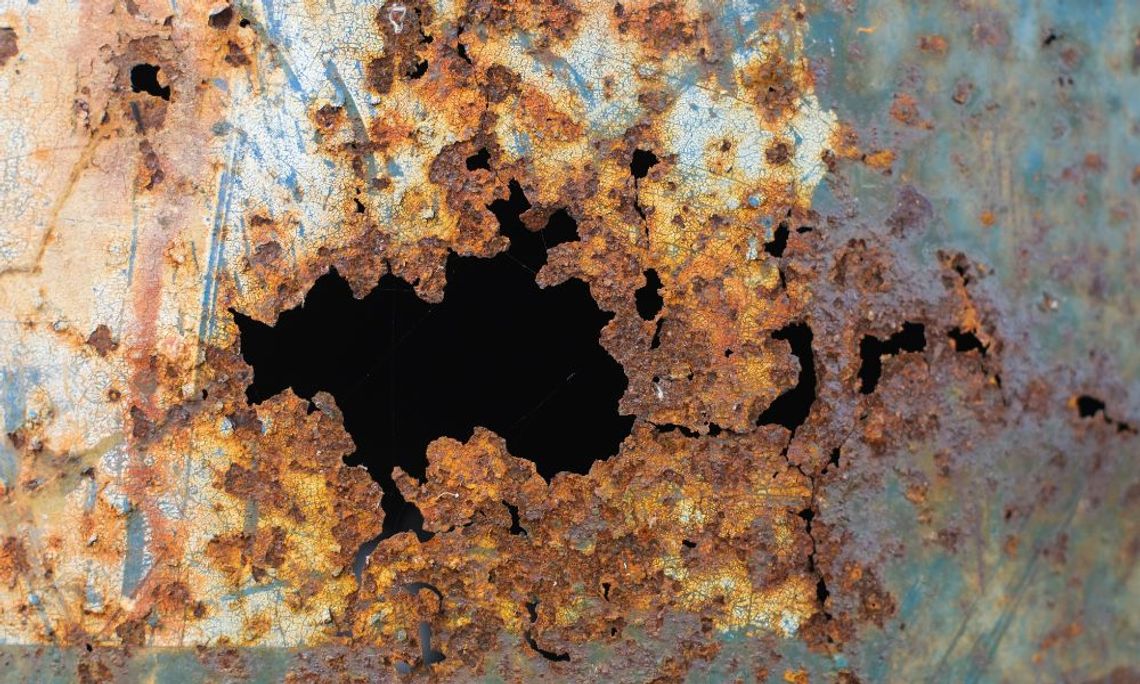 What’s the Difference Between Corrosion and Rust