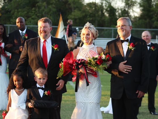 Pelahatchie High School 2023 Football Maid, Miss Macey Bowman.