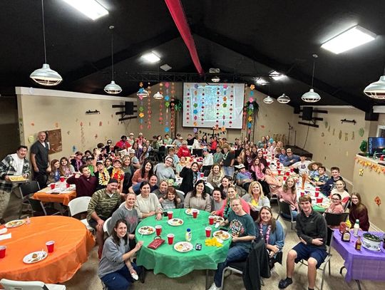 Crossroads Baptist congregation celebrates Thanksgiving