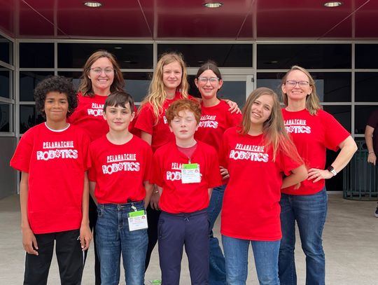 Pelahatchie Elementary School 6th grade robotics team with Rebecca Nelson PES STEM teacher.