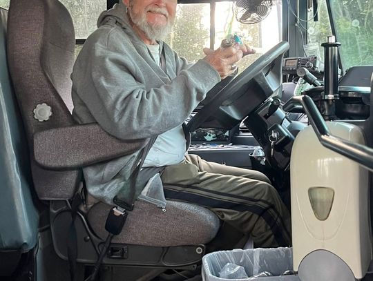 Pelahatchie High School recognizes bus drivers Pelahatchie High School recognizes bus drivers