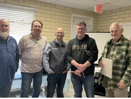 Master Gardener Interns with Dr. Smith (center)